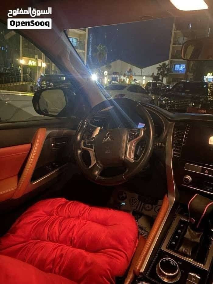 اللي يدور سيارة عائلية 7 راكب ياباني اصلي بسعر مناسب
باجيرو سبورت موديل 2020 ( كفالة عامة ) 
ماشية 85 الف قابل للزيادة
فول مواصفات 
محرك حجم 3000 كير 8 سرعات شفتات بصمة فتحة سقف دبل مروحة سويجات 2 دفلوك 7 راكب  
رقم اربيل شركة تاج البنوك 
للاستفسار ***********
