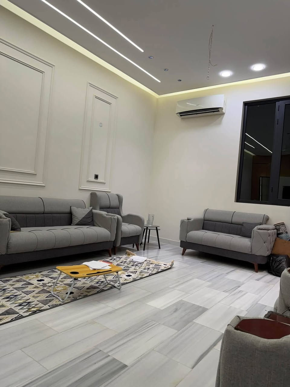 بيت للبيع والايجار بالصالحيه طابقين بناء حديث والثاني بالشموخ الشراي يجي خاص اويتصل برقم ***********بي واتساب
