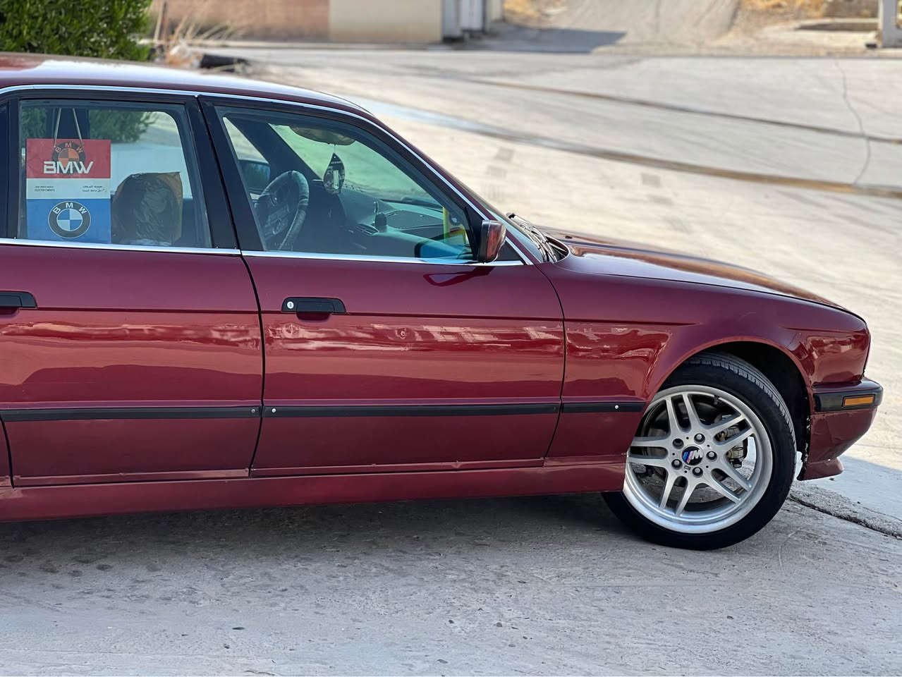 له لە ماڵی هەموو لایەک
بەناوی خوای گەورە و مهرەبان 
BMW 1991 525i بۆ فرۆشتن 
گێڕ عادی بیلاد 525 گێڕ عادیە 
ئاڕم پلاستیک هەولێرە ئاڕم و ئەوەلیات بەشەرت 
کاملل بۆیاخە لەسەر ساخە بێ لێدران 
وەرگەڕاو موس و بڕاوە و لێدران بەشەرت ڕزیوی و خایس بەشەرت هەموو گیانی بەشەرت
دوو جام کارەبایە  تەبریدە گێچ ئەڵقەیە تەبرید لەسەر سویج قوفڵ مەرکەزیە ویل  M دەعامی M چوار تایەی لۆکی لە ژێرە سەیارەکە جوانە 
لە ڕەسما جوانتر نەبوو مەسرەفی ڕێگاکەت عایدی من هەموو گیانی بەشەرت دەفرۆشم 
ئاڕمو ئەوەلیات و موس و بڕاوە و وەرگەڕا بەشەرت تەبرید بەشەرت 
تەقەو ڕەقەی بەشەرت چرکەو 200$ ببڕە 
سەیارەکە لە هەموو گیانی بێمنەتم بەشەرتی دەفرۆشم نمونەیە لە جوانی  گشت گیانی بەشەرت بۆ زانیاری زیاتر پەیوەندی بکە لە خزمەت دام شوێن کۆیە 
ژ.م*********** كويسينجاك, أربيل
