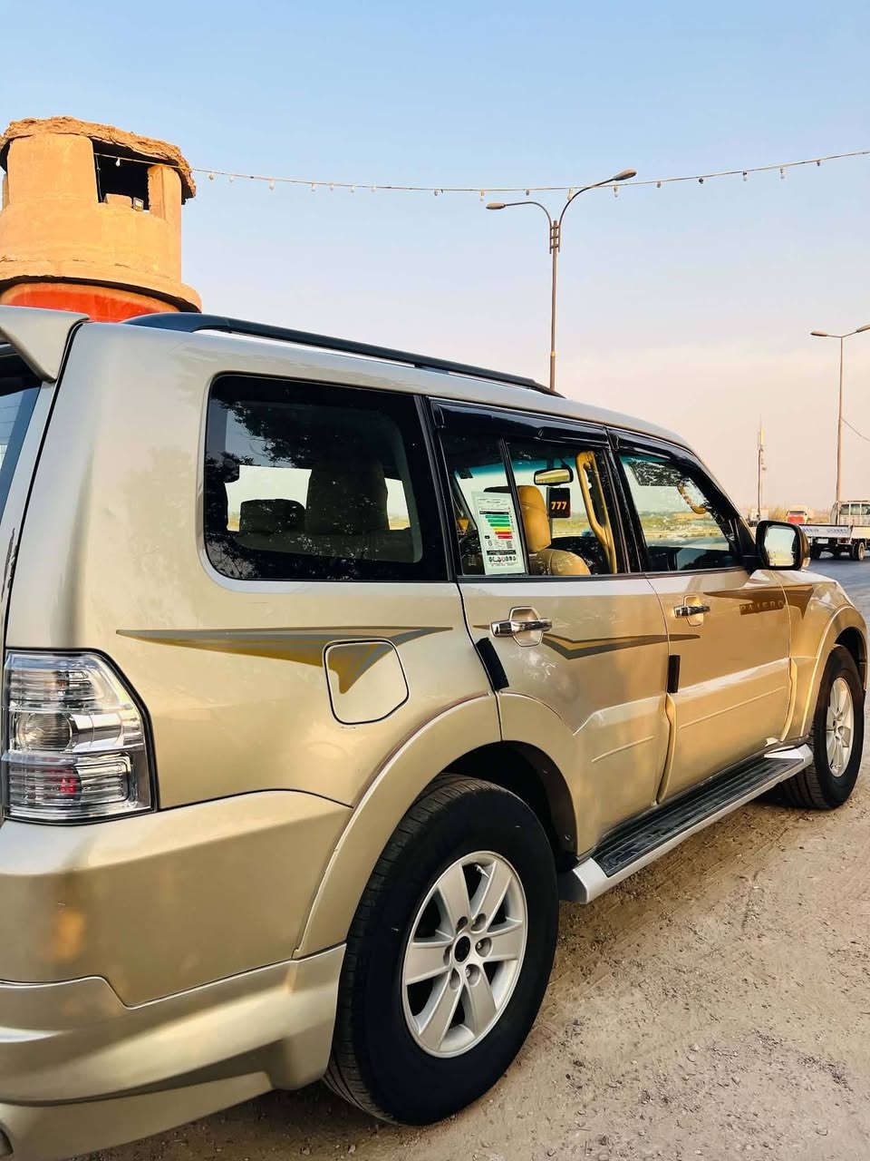 باجيرو موديل 2008 بغداد بأسمي رقم دولي مكينه وكير واكسل وتخم تاير كفاله تبريد ثلاثة قطع مكينه جاهز من كلشي للبيع مكانه بغداد المحموديه سعره 93 ورقه وبيه مجال اتصال ***********

