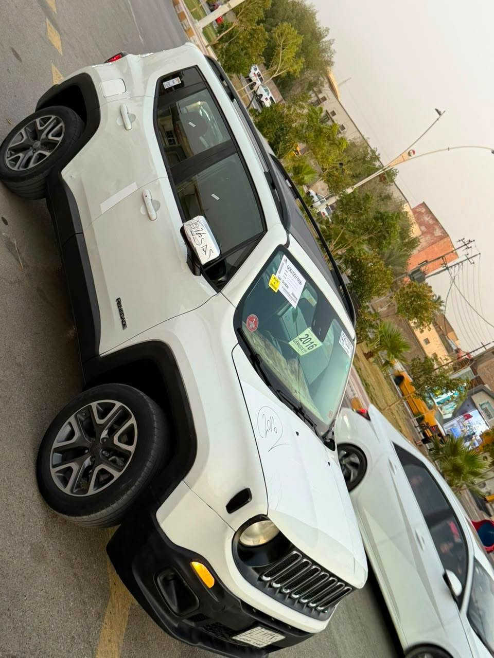 جيب رينيجاد 2016 رقم بصرة سنويه لل29 مكينه 2400 فول مواصفات سيارة كفاله عامه من الضربه صبغ بالبنيد والباقي كفاله كير مكينة حدادية تخم تاير تبريد جاهزه سيارة العنوان بصرة السعر 98 الرقم ***********
