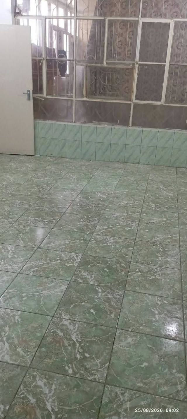 دار للبيع 143 متر حي ميسان قطاع 15 طابو صرف

بناء درجة إولى مسلح (جناي ) عرض الشارع 10

طابقين 

الطابق الأول / غرفة وصالة وأستقبال ومطبخ وصحيات داخلية وخارجية
الطابق الثاني / 3 غرف نوم وصالة

السعر 230 مع المجال. ....D

للأستفسار ***********  مكتب القلعة للعقارات
