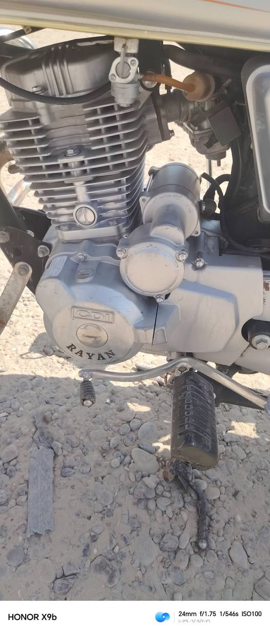 سلام عليكم دراجه للبيع خمسه كير موديل2023 مابي كل عيب محرك لا صرف لا بخار لا صوت سعر 550بي مجال***********/***********
