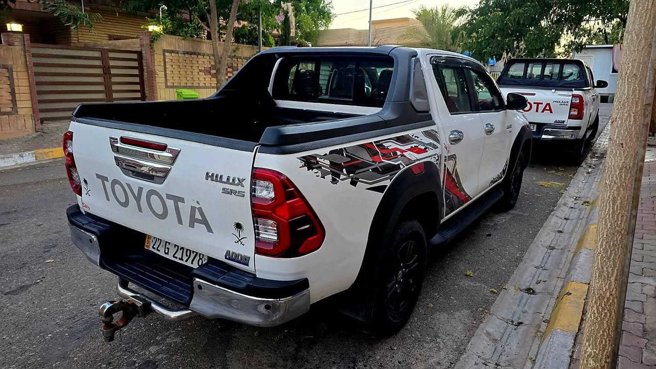 سلام عليكم
هايلوكس TRD ٢٠٢٤
بأسمي رقم جديد وسنوية جديده مكفول من دعامية لدعامية. مواصفات 
بصمة 
كشنات تدفئة وتبريد 
يدات كروم 
كاميرا وشاشة كبيره 
مراية شفط 
محرك ٦ سلندر فور ويل 
ماشي ٥٠ ألف كيلومتر 
مكان كركوك سعر ٣٨٥
رقم هاتف ***********
كابون بانزين موجود
