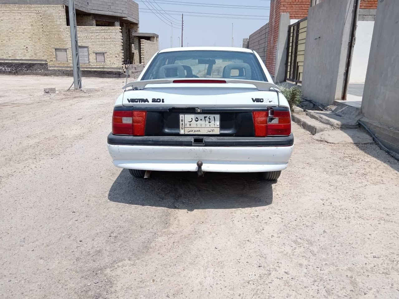 بسم لله
سياره اوبل فكترا
سياره ابلاديه حلوه
٤ جام كهرباء
داخل مصيج
سعر ٢٥
بيع او مراوس حسب#القناعة
***********
