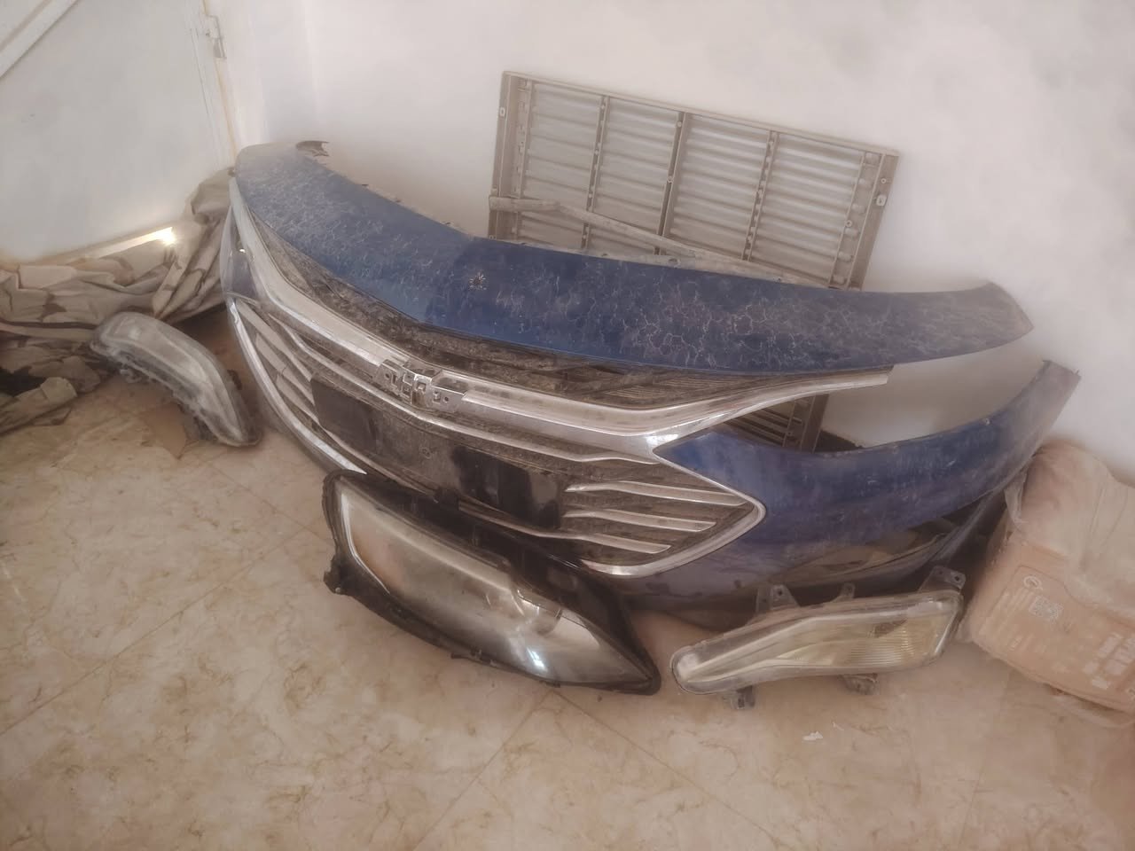 دعاميه ماليبو ترهم من موديل ١٩ وفوك بلاديه م تجاري كماله بلجتورتها ويها ويها تك اليت وحاضن عي ومروحته كمل بس عطل ***********  كلهن ١٢٥
