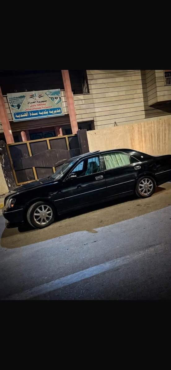 تويوتا كراون • وتساب • متواجد
