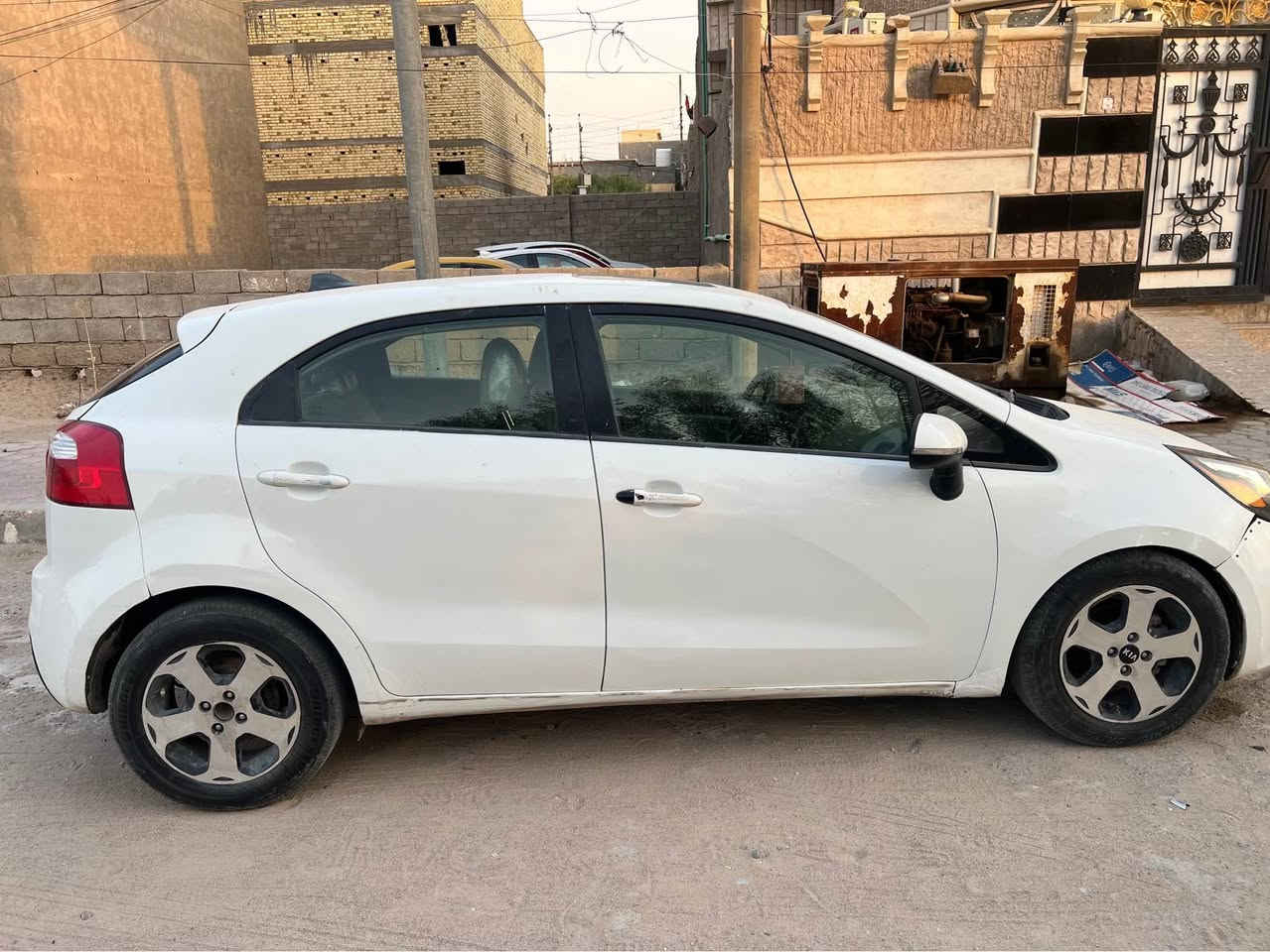 كيا ريو 2015 خليجي فول موصفات مكفولة من ضربة بيها بارد بلبنيد وثلاث قطع صبغ بدون ضربة وعندي فحص مندلاوي

السعر 68

*********** البصرة, العراق
