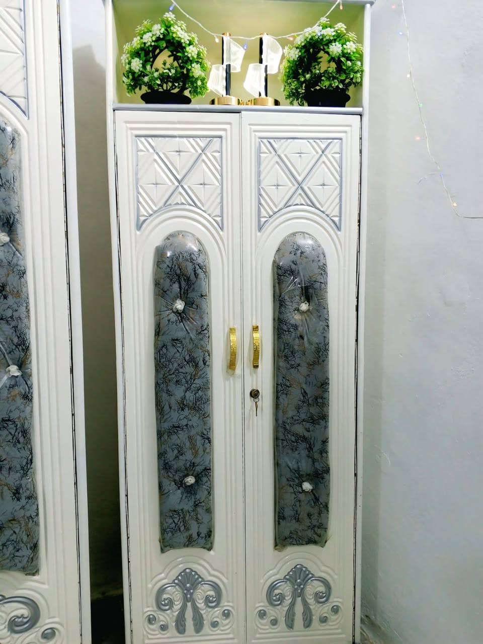 غرفه اخشاب جديده للبيع سعره مناسب 
عنوان ميسان المجر الكبير 
الرقم ***********
