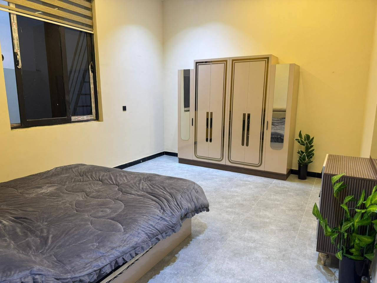 يتوفر حجز يوم الخميس مسائي 
الموقع البوعيثة 📍 
للاستفسار ***********
