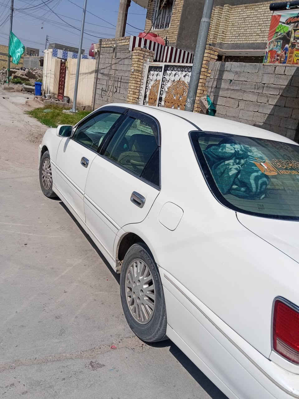 السلام عليكم سيارة ملكة للبيع متوم طبق الاصل تبريد ثلج حدادية مكينة كير خيرمن اللة السعر 30 وبية مجال العنوان ذي قار الشطرة ***********
