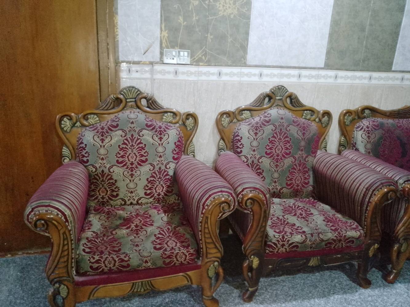 ٥مقاعد نظيف ب١٥٠وبي مجال