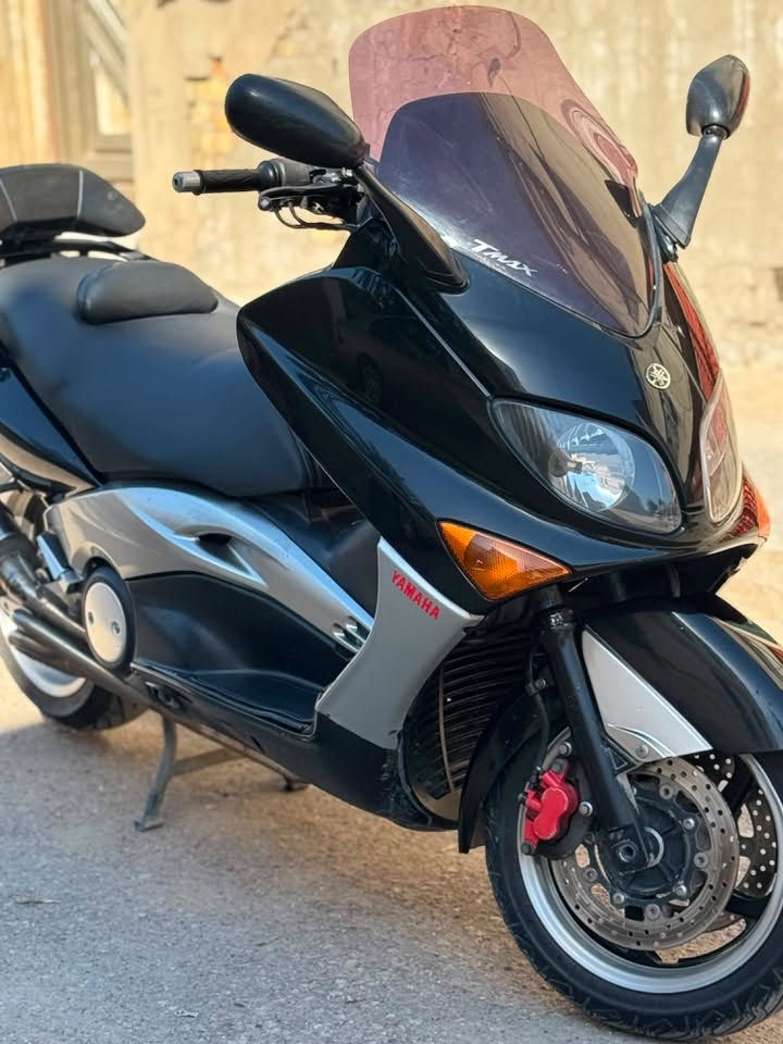 T Max 2008 نوزل
 نصيفة كشر ومكينة وتزويد خفيف صالنصة خطين مكان بغداد القاهرة 20$
+964 773 100 8216

