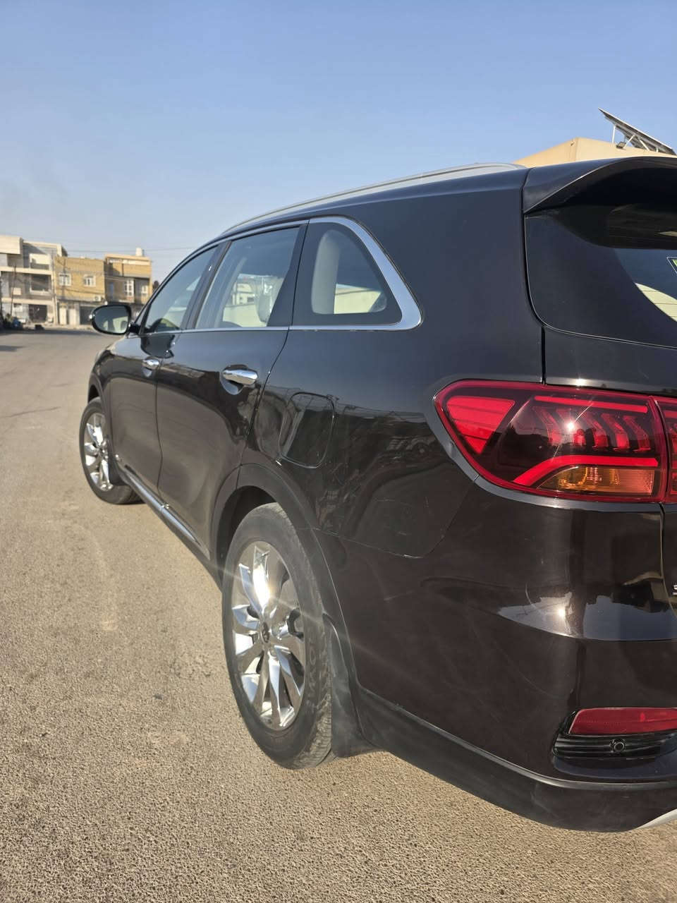 🚘 سورنتو 2020 خليجي v6 | لون جوزي رقم بغداد انكليزي الجديد
✨ سيارة نظيفة جداً ومواصفات كاملة
📍 ماشية 39 ألف كم فقط
🔹 مكفولة كفالة عامة
🔹 بيها بارد قليل
🔥 المواصفات:
•دفع رباعي
• بانوراما
• حساسات أمامية وخلفية
• 4 كاميرات 360°
•مقاعد الامامية كهربائية
•جنطة كهربائية
• كشنات جلد
• تدفئة وتبريد المقاعد الأمامية
• تدفئة المقاعد الخلفية
• شحن وايرلس للموبايل
•سايد بريك دكمه
AUTO HOLD •
• 3 قطع تبريد وبعد بيه هوااي مواصفات

محرك وكير وتبريد وحدادية كلشي كامل
• السيارة كاملة وما ناقصها شي
السعر : 225 وبيه مجال بسيط
📞 للاستفسار: ***********
