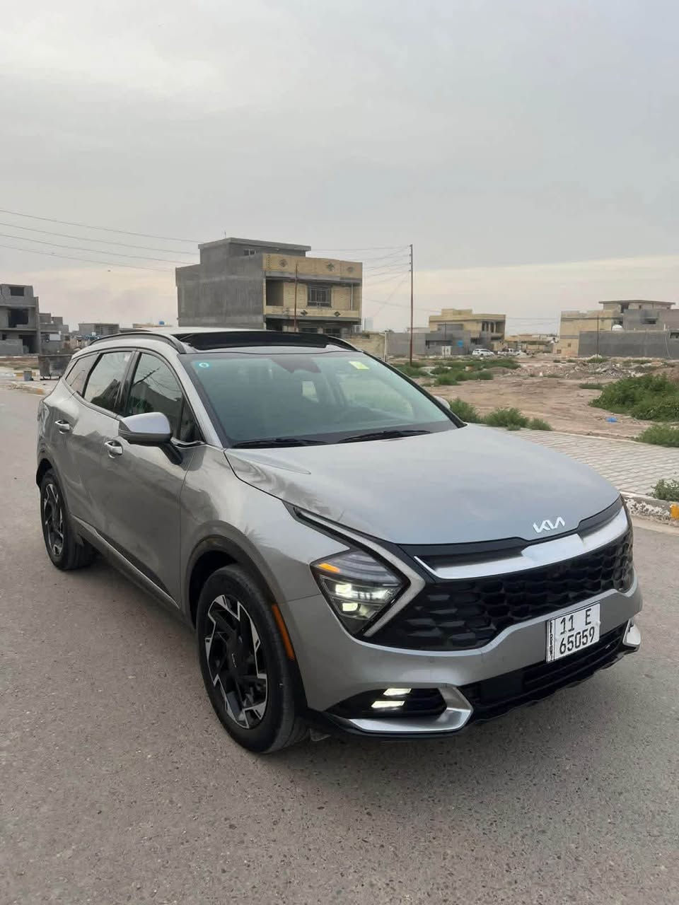KIA SPORTAGE PLUG-IN  HYBRID SX 2024
📍السياره موجوده في بغداد للتواصل  ***********

كيا سبورتج  هايبرد + بلكن SX 2024 برستيج 
المسافة المقطوعه 45940mi
اللون .سلفر 
محرك. 1600 تيربو هايبرد 
الموديل 2024
مرقم بغداد 

                  ======= الاضافات👇👇 ======
  
فتحة بانوراما 
شاشة كبيره نفكيشن 
رادار امامي
 مانع تصادم
مانع انزلاق 
تحديد مسرب .
نقطة عمياء .
تصحيح مسار 
بصمه تشغيل 
بصمه ابواب 
كاميرا خلفيه 
كاميرا عداد 5 
كاميرا 360
طارة مدفية 
تشغيل عن بعد سياره 
كراسي مدفية + مبرد 
كراسي كهرباء عداد 2 
كراسي جلد 
كراسي ذاكره 
كراسي 5 راكب 
مثبت سرعة
تحكم ستيرن
شاحن وايرلس
هاند بريك كهربائي
حساسات خلفيه + اماميه 
حساسات مانع تجاوز 
ويل قياس 19
دفع رباعي 
باب خلفي كهرباء 
اضويه امامي زنون LED
اضويه خلفيه LED
كشافات LED
دفع رباعي 4X4
نظام GPS+خرائط 
كندشن مركزي امامي او خلفي 
وبلوتوث 
مدخل USB+ AUX
تحريك السيارة عن طريق البصمة 

🚗🚗حادث السياره كما موضح في الصور 🚗🚗

 

للتواصل  / ***********
