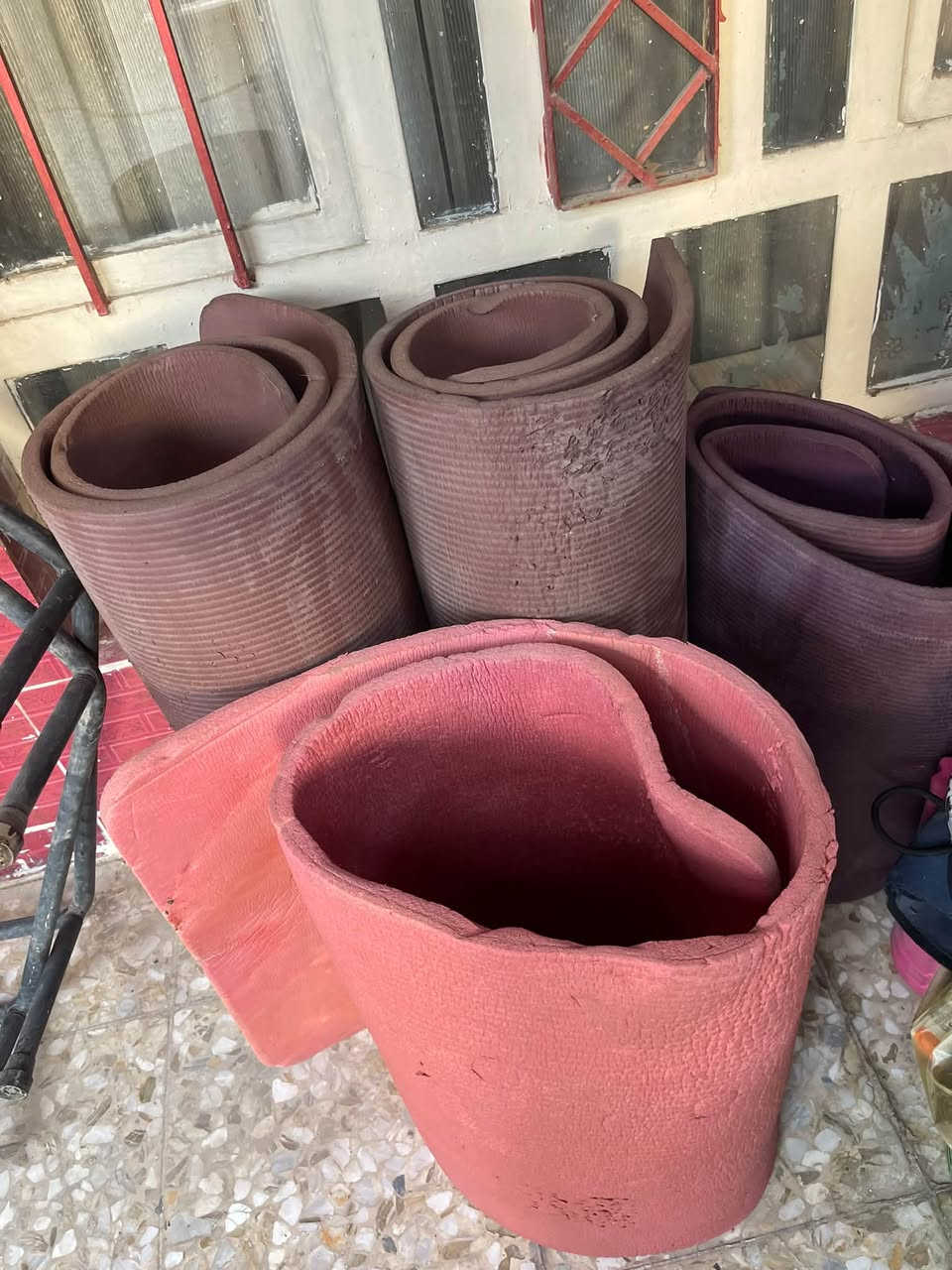 قطع اخيره تواصل على رقم ***********
