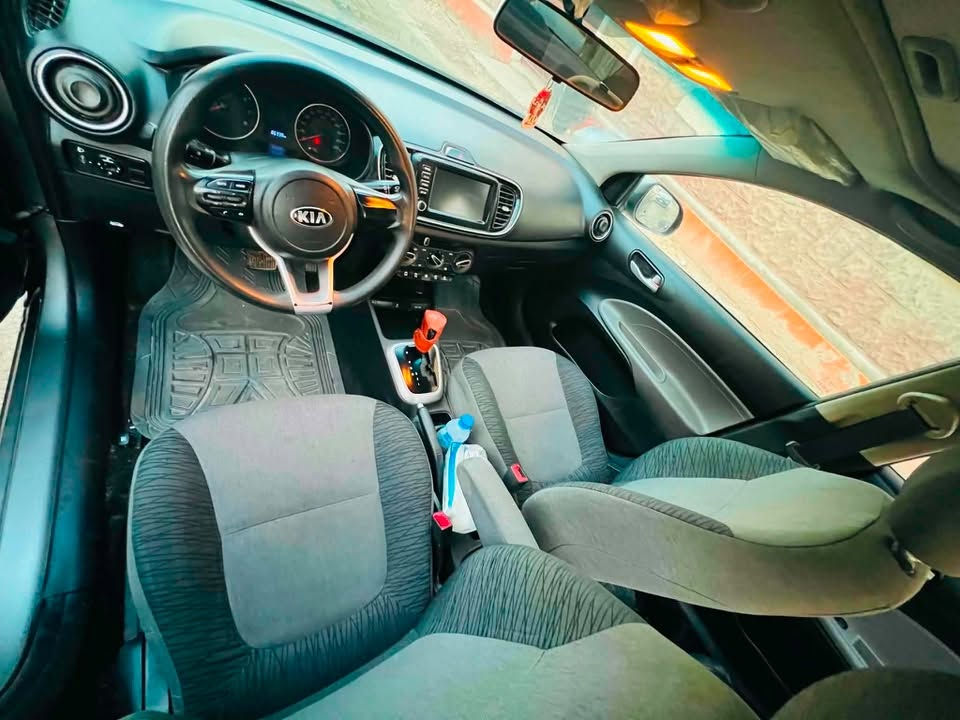 السلام عليكم ورحمة الله وبركاته 🌹
🚗 للبيع كيا بيكاس وارد خليجي

السيارة نضيفة وحالتها ممتازة، اقتصادية جداً ومناسبة للشغل والاستخدام اليومي.

🔹 محرك 1400cc – 4 سلندر
🔹 كير أوتوماتيك
🔹 فتحة سقف كهربائية
🔹 الهزّة جديدة
🔹 السيارة باسمنه
🔹 السنوية لغاية 2031
🔹 رقم السيارة السليمانية
🔹 مكان السيارة بعقوبة
🔹 بيها فقط ضربة بسيطة من جهة الجامرلغ الأمامي الأيمن
🔹 محرك اقتصادي وصرفية قليلة

💰 السعر: 88 ورقة
💵 وبيها مجال بالمعقول

📱 للاستفسار: ***********
🟢 متواجد واتساب

الجادين فقط، والسيارة على الفحص.
