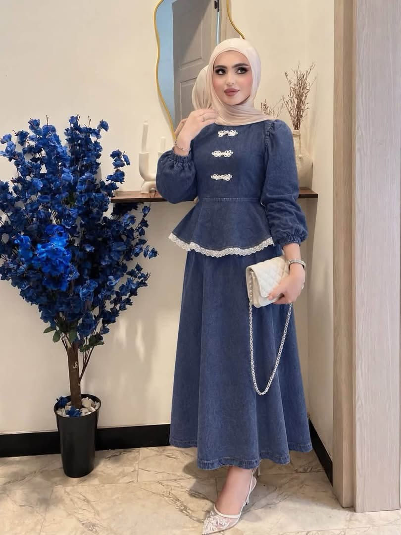 طقم  عصري مع تفاصيل جذابة تضيف لمسة من الأناقة والتميز لكي ✨🍂

قياسات الطقم  : 38-40-42-44-46

العنوان المحل ✅
الانبار هيت الچري شارع باب الحاره 
للحجز والاستفسار مراسلة  الصفحة او عن طريق الارقام التالية 
***********

#fashion #fashionstyle #fashionista #أزياء #ملابس ملابس_محجبات ترند ملابس_محجبات اكسبلور مودل  أزياء fashionista فولو فولو ازياء_تركية  zarawoman zaraoutfit zara
