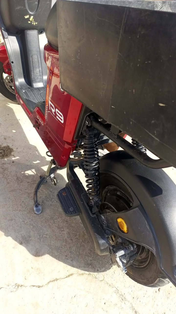 ار ٩ نضيفه بطاربات ممتازه مابيها اي نقص مراوس بيع حسب القناعه للاستفسار  ***********
