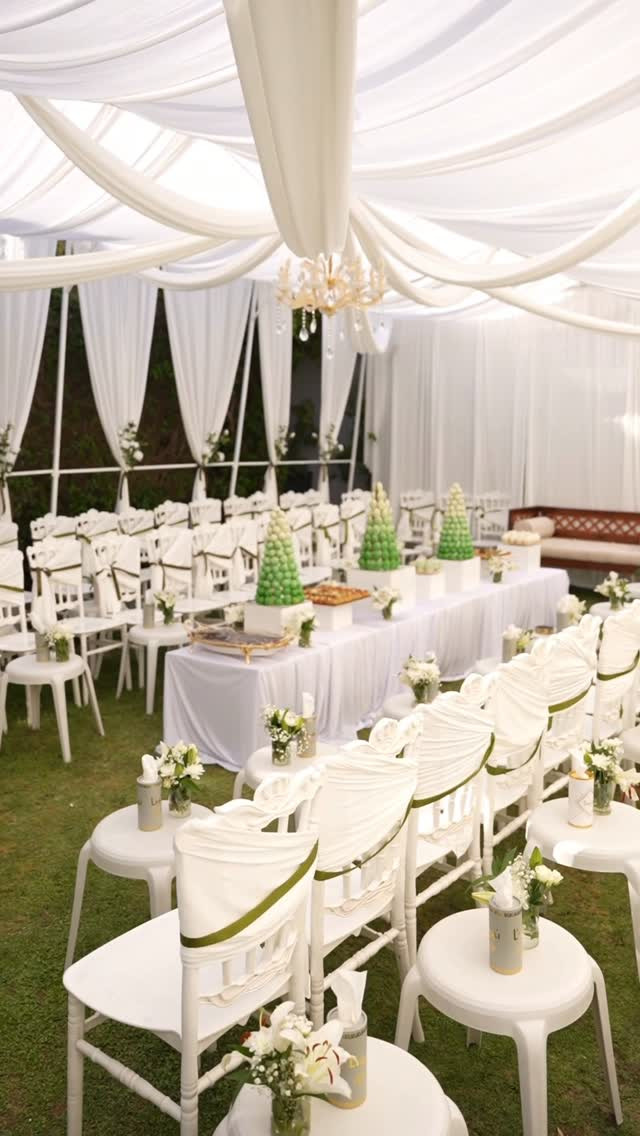 ⁨	اناقة الديكورات الي نسويها لعروستنا ماكو مثلها✨🤍
محمد 💍نورس
-
للحجز
***********
***********⁩
