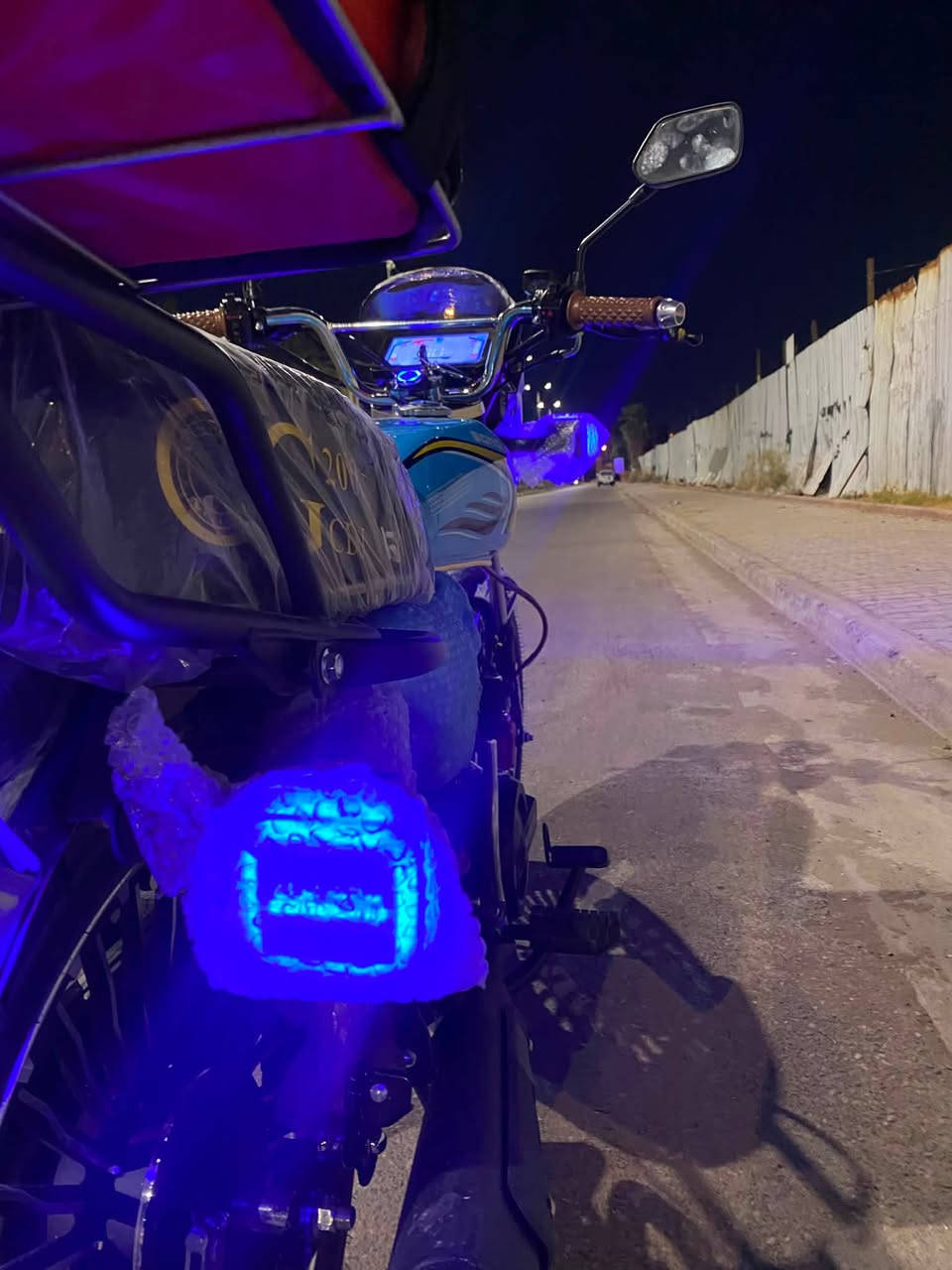 السلام عليكم دراجه سيفان ٢٠٢٦
مواصفات فول دراجه تخبل
بس محتاج ودابيع 
الدراجه اخذته مليون وربع 
اريد ابيع مليون مستعجل
***********
