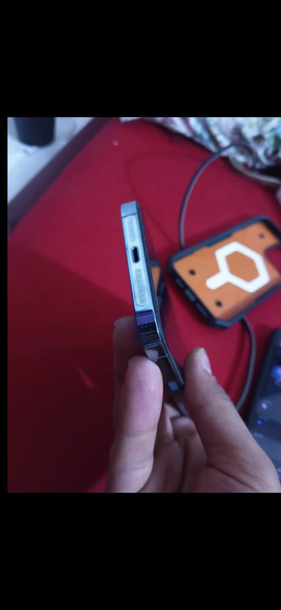 جهاز {{13PorMax}} 📱
‏جهاز شرط النظافه 
‏استعمال كلش كلش قليل مجرد املخي بي ايكلود 🤏🫶
‏☢️فقط امبدل شاشه سعرها 175الف 
‏لون / بحري🌊
‏دبل شريحه امريكي،🇺🇸
‏ذاكره/256📀
‏بطاريه//86ابلادددددد
‏جهاز
‏كفاله عامه حته الشاصي شخط مابي 📳
‏كفر //ماستر ✅
‏لزكه// ماستر ✅
‏عدسات //ماستر✅
‏متوازي على بيعته
‏سعره 590 الف وبي مجال جوه السوك 
‏مكاني بغداد ***********
