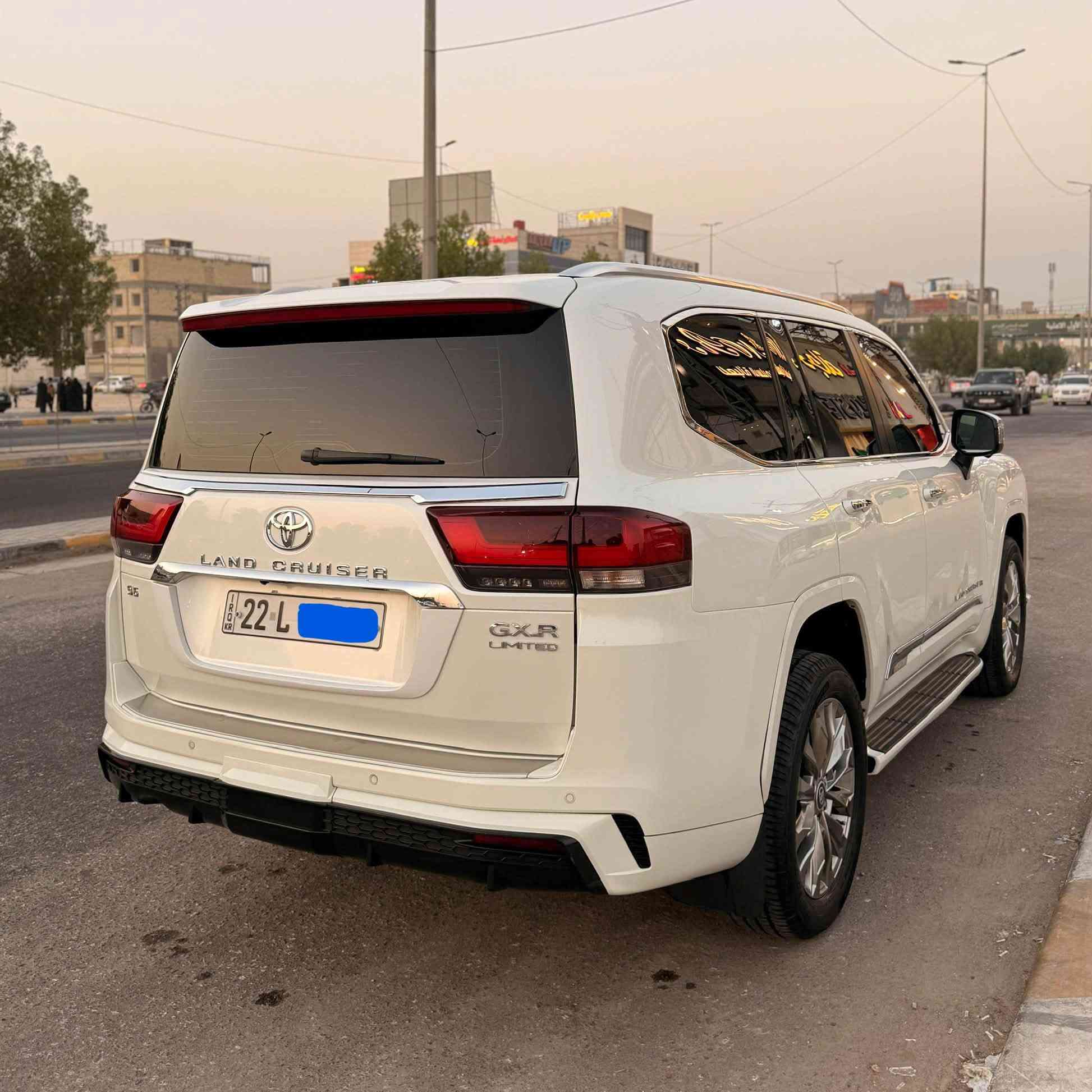 لاندكروز Gxr للبيع ( ساز اصلية ام الضمان )
موديل 2024 
مضللة رسمي بالسنوية 
ماشية 34 ( ضمان شركة ساز تويوتا العراق ) 
تبديلات دهن مجانية عدد 2
رقم اربيل بأسمي شخصياً 

مكاني محافظة النجف الأشرف
للأتصال  :  ***********
