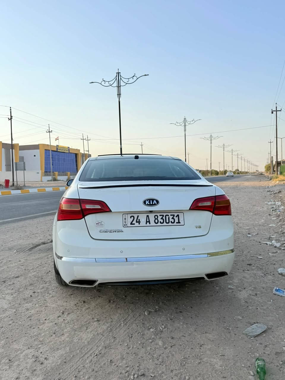 السلام عليكم 
كيا كادينزا موديل 12 
بيع ومراوس حسب القناعة
جاملغ وربع بونيد صبغ 
السياره فول مواصفات 
بصمة تشغيل وابواب وترحيب 
بانوراما 
تبريد قطعتين 
كشنات كهرباء + تدفئه 
تحكمات كنترول خلفي 
السياره بيها هواي مواصفات 
رقم وسنويه جدد باسمي 
السعر 103 وبيها مجال بسيط 
مكاني صلاح الدين قضاء الدور 
***********
