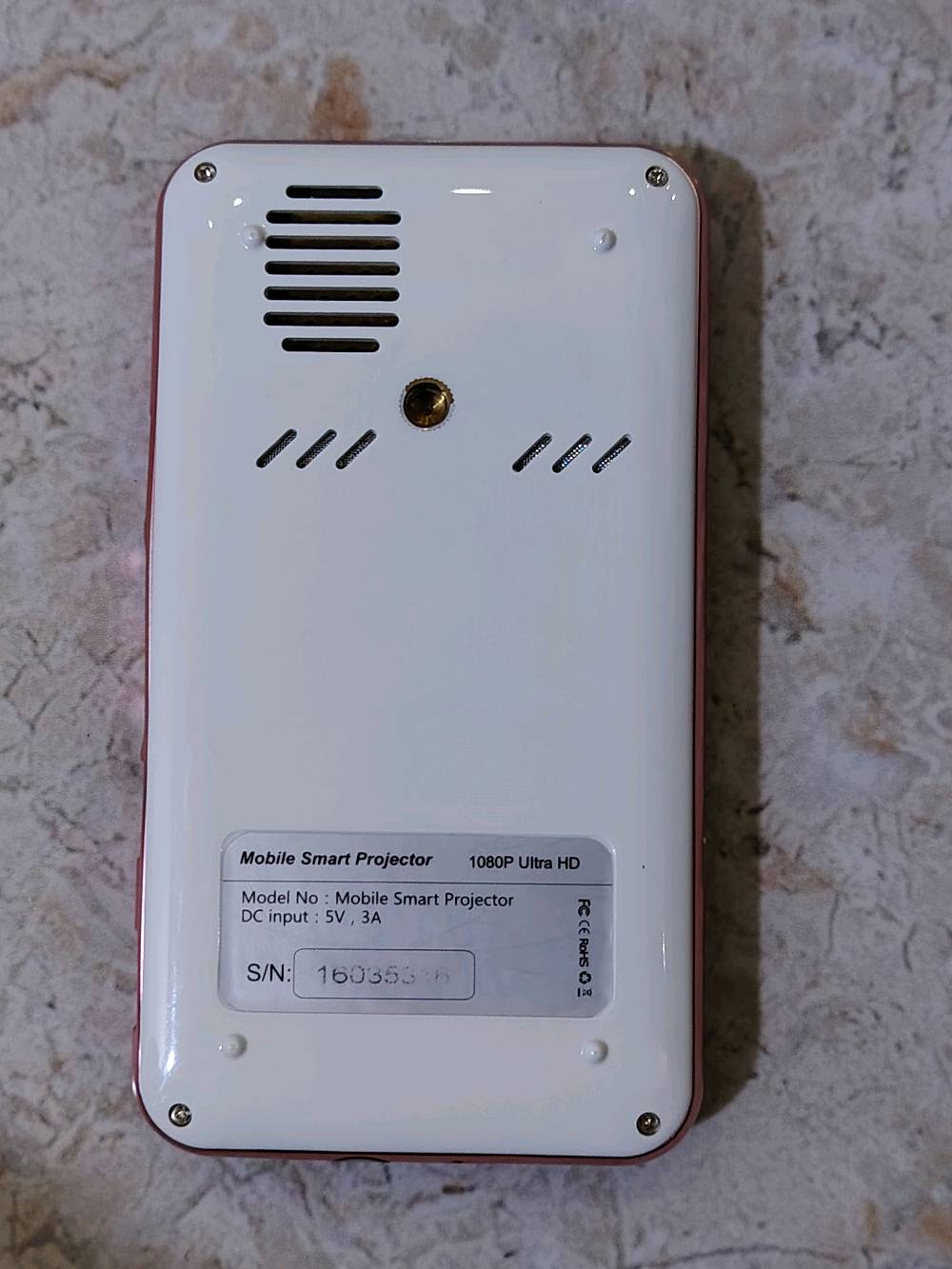 السلام عليكم،، داتشو للبيع
mobile Smart projector
الجهاز مستعمل شي قليل نضافة 100%، المواصفات والمميزات: أمكانية ربطه على الموبايل وعرض محتواه، يدعم الاتصال بـ Wi_Fi. ويدعم أيضا Bluetooth  ويدعم أيضا منفذين usb ومنفد HDMI ، وسماعة داخلية لتشغيل الفيديوهات والصور والملفات، مناسب لمشاهدة الافلام  بأعلى جودة تصل إلى 1080p Ultraa Hd، وممتاز أيضا بمشاهدة المباريات، يعد من أفضل التجربة السينمائية، يحتوي على You Tube, و Netflix، و فيسبوك، وتيك توك، الجهاز يعمل بالكامل بنظام اندرويد
ويحتوي أيضآ على تحكم عن بعد من خلال ريموت يأتي مع الجهاز.... السعر 150 الف... الموقع : موصل حي التحرير

للاستفسار : *********** يحتوي على واتساب