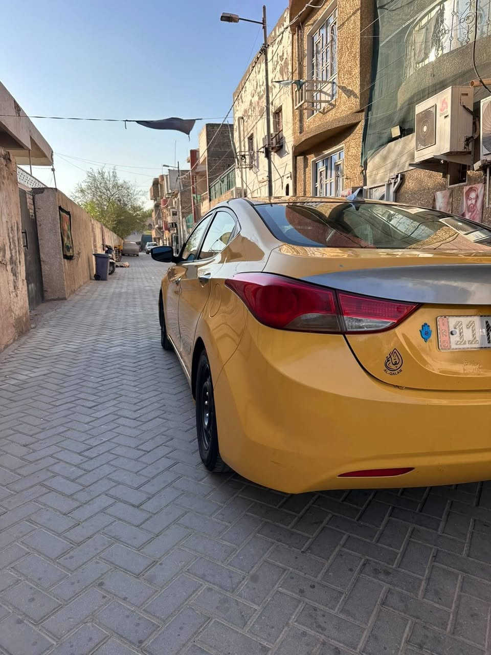 النترا 2013 وارد ليبل واحد بدون دواخل رقم انكليزي وسنوية بأسمي 
محرك 1800 دوش منظومة غاز 
بور ستيرن جديد 
منظومة اي بي اس جديدة 
بلكات جديدة
دسكات جديدة
تبريد ثلج 
ما بيها صرف 
بيها كم رصعة خفيفة موضحه بالصورة 

مكاني مدينة الصدر يم مستشفى الجوادر السعر 85 بيها مجال حك الجيه فقط ***********
