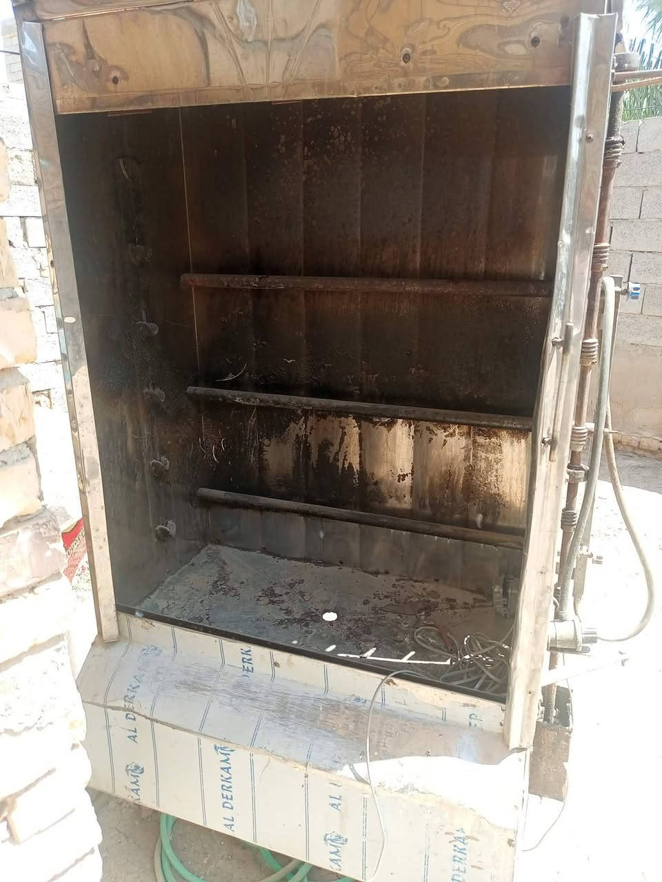 شوايه دجاج للبيع شغالا
السعر خاص
وتساب ***********

