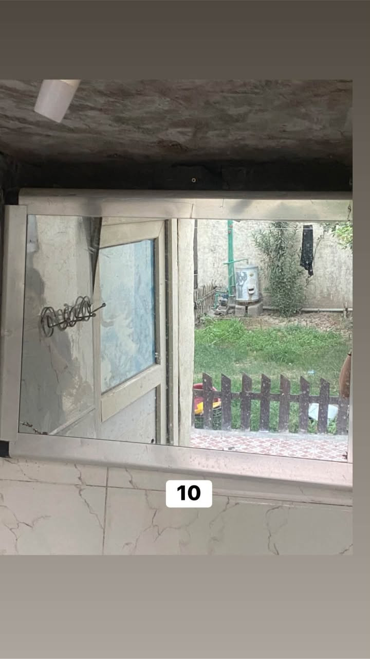 للبيع • بضاعة المحل • قفل