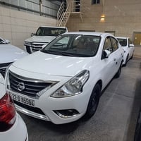 ♦️NISSAN SUNY 2023♦️  خليجي مكفول فقط رصعتين بالجنطة موضحة بالصور  أرق...