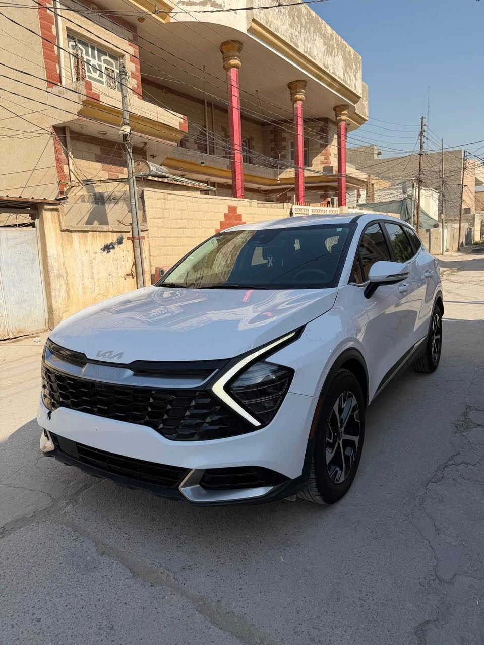 السلام عليكم 
كيا سبورتج EX2024
موصفات
شاشة كبيره 
كشنات كهرباء
كشنات جلد
هيترات بالكشنات
لايت زينون 
بصمه تشغيل وابواب 
تبريد لمس
قطعتين تبريد
درايف مود 
كاميرا
حساسات خلفيه
اوتو هولد
سايدبريك بصمه 
السياره دخول جديد باسمي حادث بارد حافة الجاملغ والبنيد
مكفوله من الصبغ والتبديل راديترات ماء وتبريد بلاد 
ماشيه 21000mil
للاستفسار الاتصال
*********** *********** حلة, بابل
