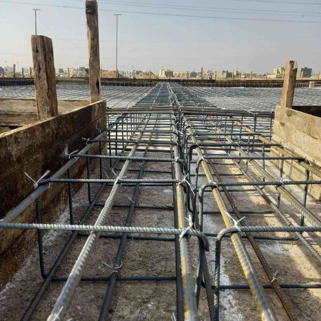 🔴 مستعدون لتصميم وتنفيذ🏗️ البيوت 🏠والعمارات 🏢
والمحال التجارية🏪 والمجمعات السكنية🏘️ والمخازن 🏣ودور العباده(الجوامع 🏰) والمدارس 🏩 والمستشفيات 🏥 والفنادق 🏨 والبنايات الانشائيه🏭  والجسور 🌁🌉 بأحدث الطرق والتصاميم الهندسيه 

💶🪙💰 والاسعار تحدد حسب نوع العمل والمواصفات المطلوبه 
طرق عمل مكتب العبيدي للعقارات والبناء  
1️⃣_ على سعر المتر ويتراوح سعر المتر من 400الف الى 750 الف كل حسب المواصفات المطلوبه 
2️⃣ _ نعمل على القطعي ويكون سعر القطعي 
👈 ملاحظه مهمه ان سعر المتر وسعر القطعي نفس التكلفه لكن يوجد زبائن وأصحاب بيوت لا يعرفون سعر المتر فنتعامل معهم على سعر القطعي لكي يعرف ويراجع حساباته هل لديه الامكانيه للعمل 

 🏗️ يوجد لدينا الإمكانيات العمل والتصاميم المطلوبه كما يتلائم مع طبيعه العمل ومتطلبات المشروع

👷 مستعدون للتعامل مع شركات المقاولات وكذالك نستلم مقاولات ثانويه أو حسب الاتفاق 

للاستفسار مراجعه مكتب العبيدي للمقاولات العامه والبناء 
موقعنا [ فلوجه _ حي الشرطه مقابل جامع التوفيق ونقابه المعلمين في الفلوجه 
او الاتصال 

***********  اتصال ويتوفر واتس اب 

***********   اتصال ويتوفر واتس اب 

***********   اتصال ويتوفر واتس اب
