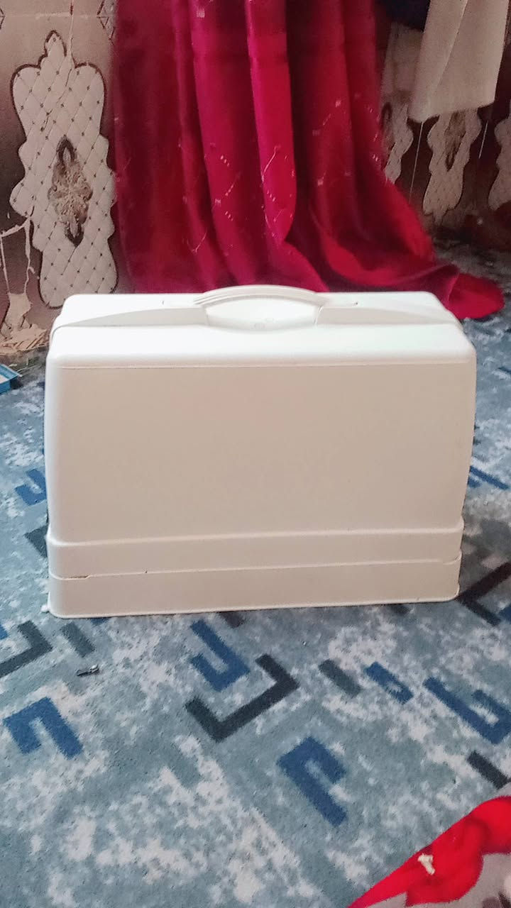 ماكنه خياطه فراشه السعر 60 الف
نجف 
اتصال ***********
