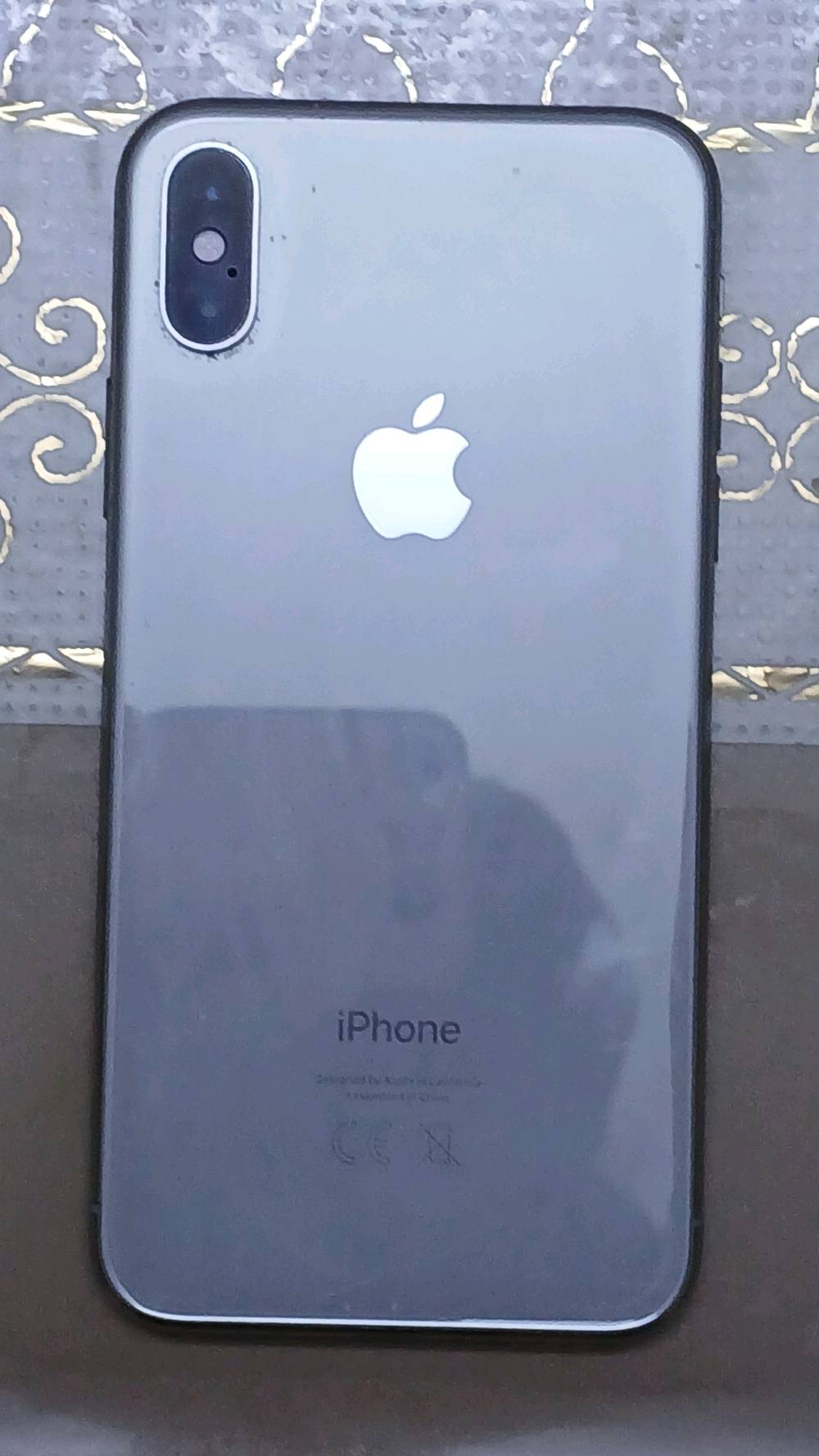 iPhone X أبيض سعة 64GB

- اللون: أبيض
- السعة: 64GB
- نظافة الجهاز: 100%
- مبدل شاشة اصلية من الشركة وبطارية جديدة نسبتها 100%
- الكاميرا: نظيفة جدًا وبدون أي خدش
- الملحقات: كفر شفاف + شاحن

الجهاز بحالة ممتازة وجاهز للاستخدام، ولا توجد ملاحظات تذكر.

للتواصل ***********