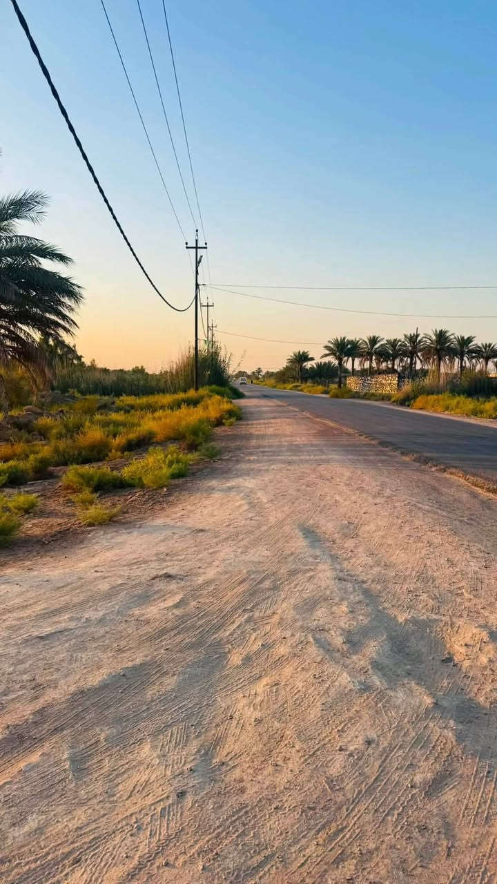 للبيع
دونم 
سند ٢٥ شرط لمداور 
تقع ع شارع هوئ الشام مباشر
كل لخدمات متوفره 
مي سقي 
مي اساله 
كهرباء 
انارت شارع 
تبليط 
مركز صحي 
صيدليه 
مدارس ابتدائي و متوصطه
العنوان بابل 
منطقة هوئ الشام 
للستفسار اتصل ع رقم ***********
اعتذر ع رد اني مكلف بل نشر تحياتي
