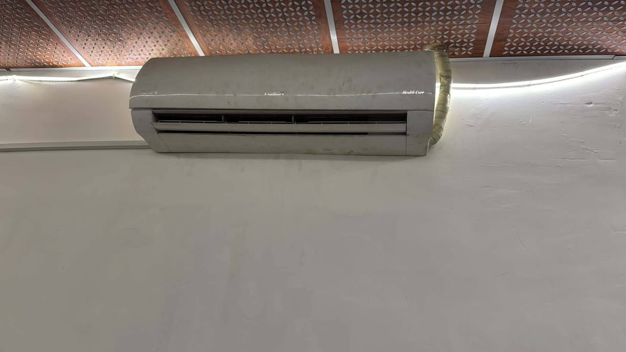 لبيع سبلت طنين2  استعمال سنه ونص  سعره450 بي مجال ***********
