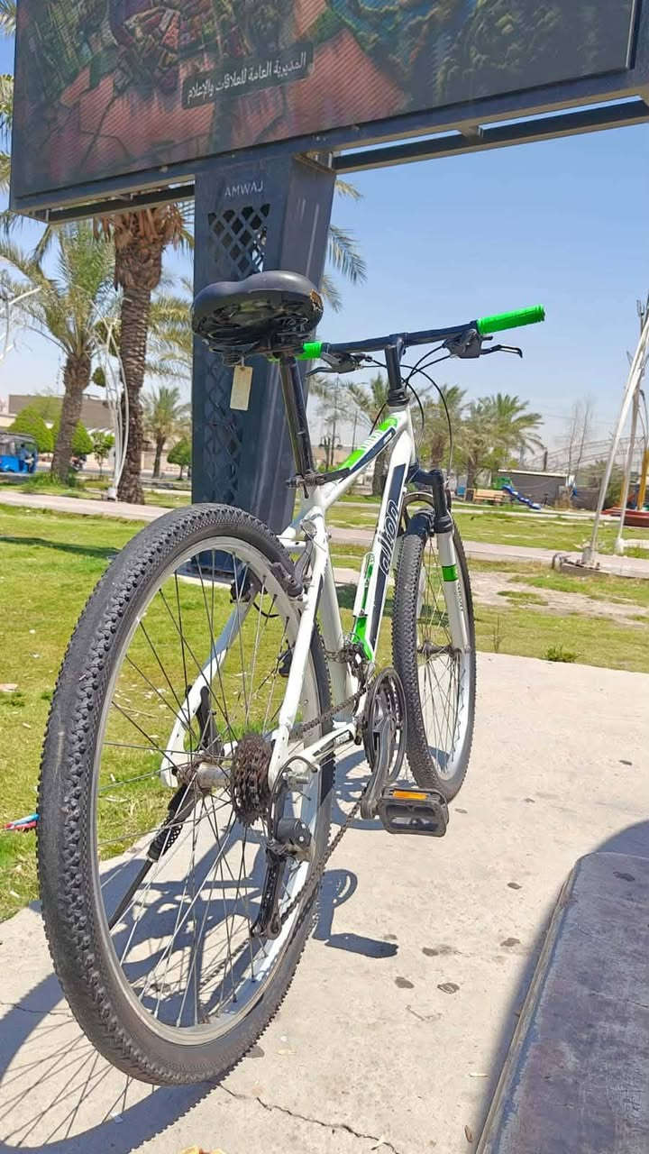 بايسكل • Alton • نضيف