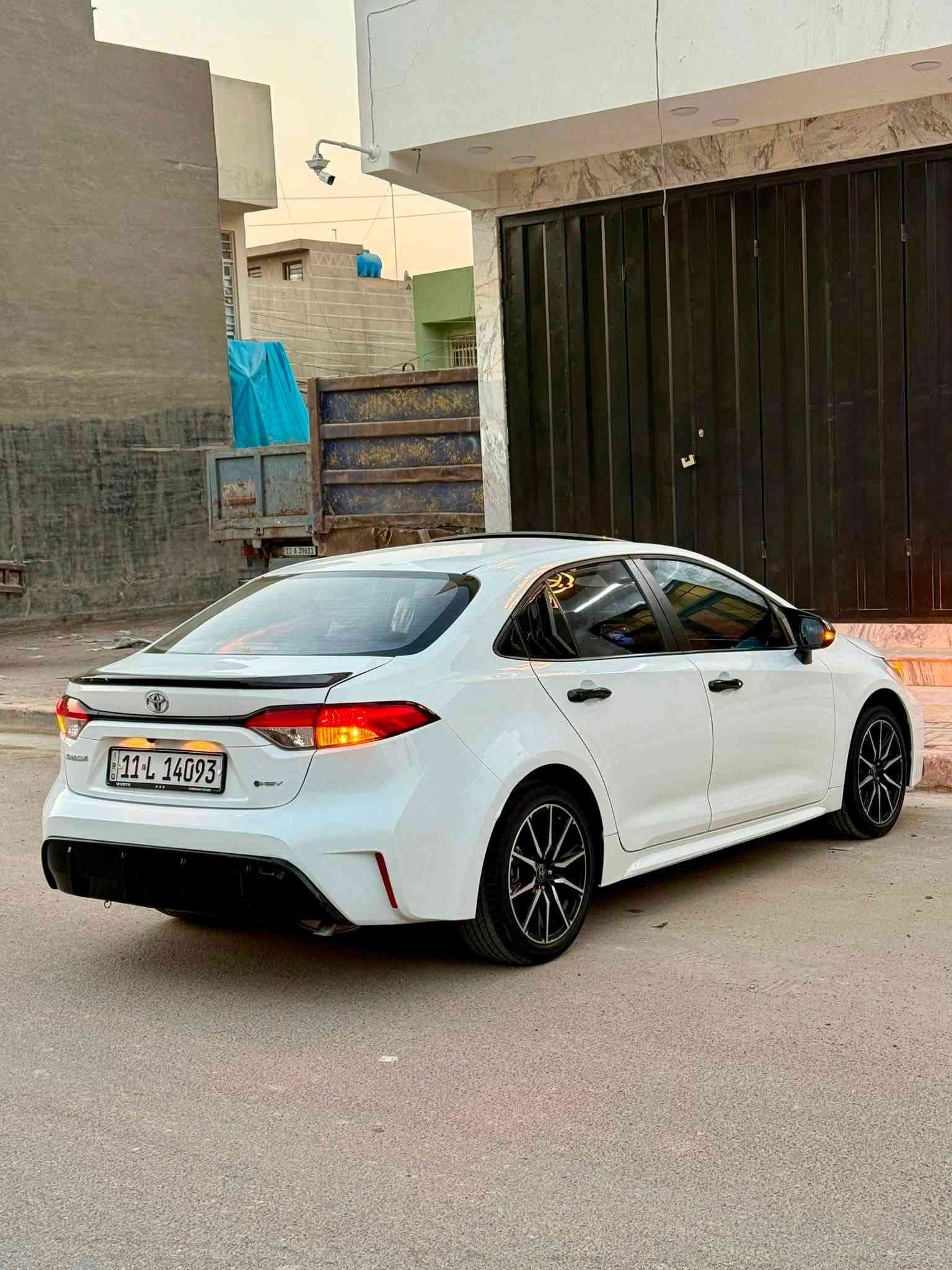 السلام عليكم للبيع
كورلا 2024 هايبرد S اعلى فئة بلكورلا لون ابيض ثلجي المرغوب
ماشيه 36 الف حقيقي
بيها بارد PDR شبر بهلال الجاملغ الخلفي واصبع بلصندوق فقط والباقي كله مكفول
رقم بغداد باسمي شخصياً هزة وسنوية ورقم جديد
مكينه 1800 هايبرد شحن ذاتي 
مواصفاتها :-
بصمة 
فتحة
كشن كهرباء
كشن جلد اسود ابو الخط الذهبي اصلي مو عمل 
ويل جبير حجم 17
دعامية S
لد امامي متغير
سبايدر خلفي
كت اسود بلكامل 
شادلها عازل حراري للجام
عنواني بغداد الاعظمية / سبع ابكار 
السعر 155 وبيها مجال بسيط
للتواصل *********** وبي واتساب
