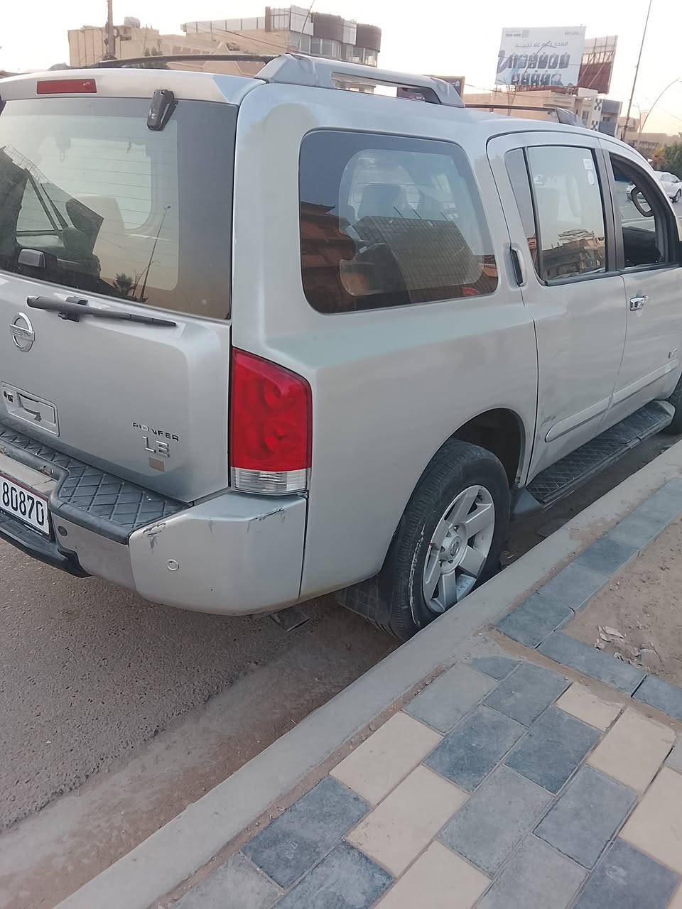 السلام عليكم ارمادا للبيع موديل 2006رقم بغداد بسمي سنويه لغاية 2031هزه جديده تبريد خير من الله كير ومحرك حداديه خير من الله  السعر 80 وبيها مجال  العنوان بابل محاويل ***********///***********السياره خليجي كشنات كهرباء جنطه كهرباء شفط
