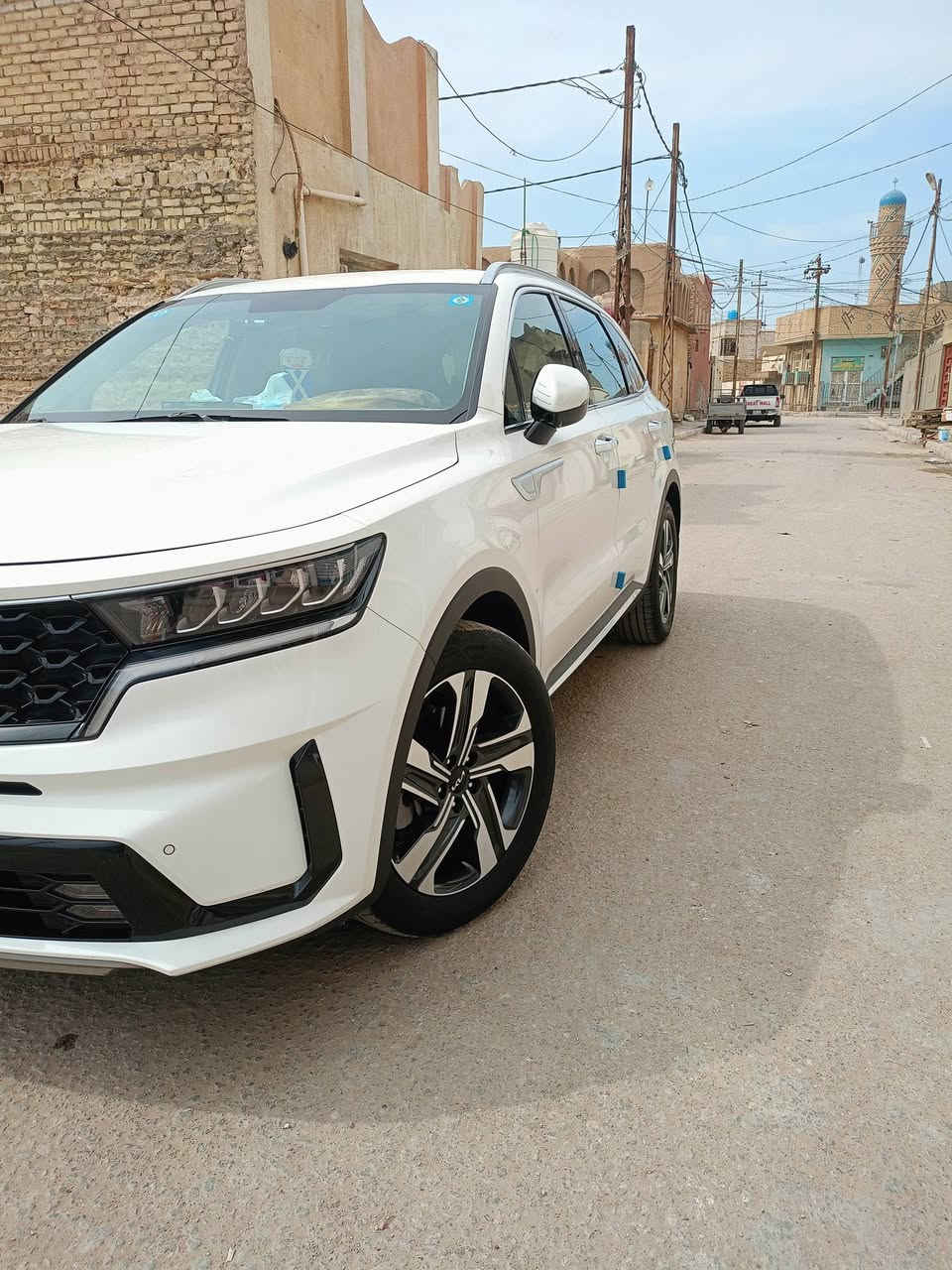 سورنتو  2023 خليجي
مكفوله كفالة عامه 

من الصبغ والتبديل 

ماشيه 40 الف كيلو 

سياره جديده بمعنى الكلمة 
مابيه اي نقص كامله من كلشي 
استخدام شخصي ترايه زيرو 

محرك 6 سلندر كفاله / 7 راكب 

رقم بغداد الجديد باسمي

🔰 مواصفات  

بصمه تشغيل 

بصمه ابواب

كير ماوس 8 سرعات 

تشغيل عن بعد 

كشنات كهرباء 

جنطه شفط كهرباء 

حساسات اماميه وخلفيه

رادار امامي وخلفي

شاشه كبيره تدعم 

اندريد اوتو و ابل كار بلي

سايد بريك بصمه

اشاير مري 

مري شفط

تبريد 3 قطع مناخ منفصل

شاحن واير ليس

نظام نزول منحدرات

بردات خلفيه

وبعد بيه هواي مواصفات

السعر  265 وبيه مجال

📍مكاني ديوانيه الحمزه الشرقي 

***********
