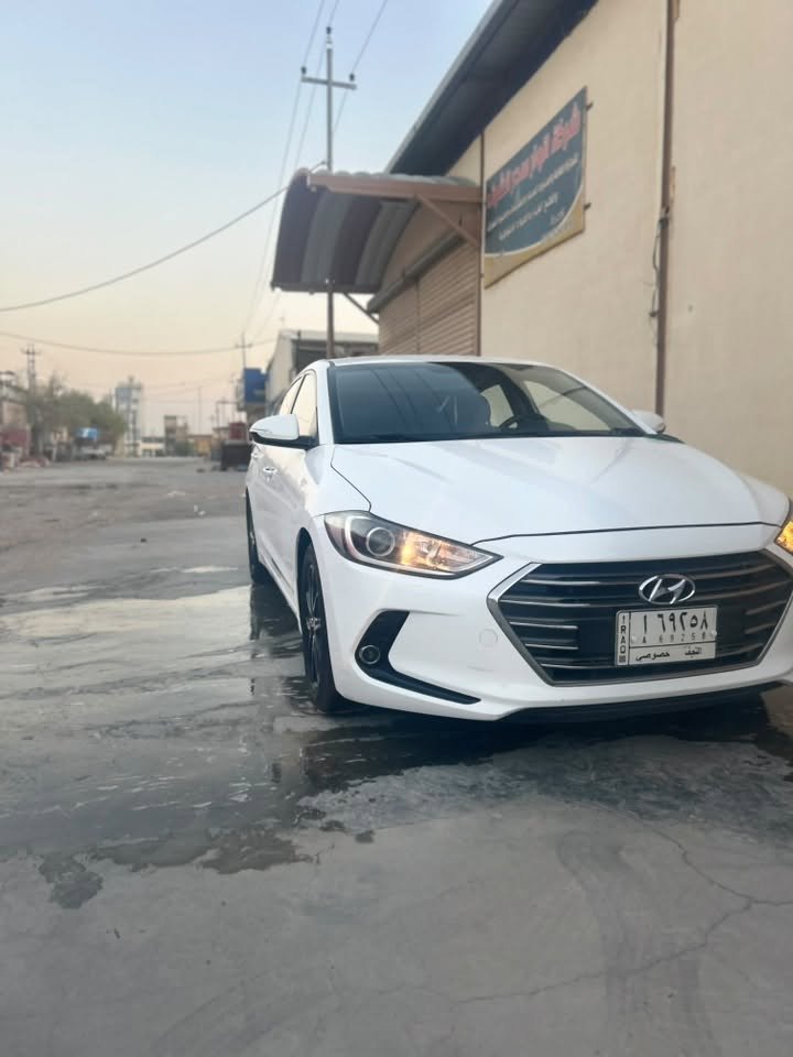 السلام عليكم
سيارة الانترا أفانتي موديل 17  بيها شخط جاملغ ومضبوغ 
مكينه 1600
لمكينه والكير جدد 
السعر 118$وبيها مجال 
مكاني نجف 

***********
