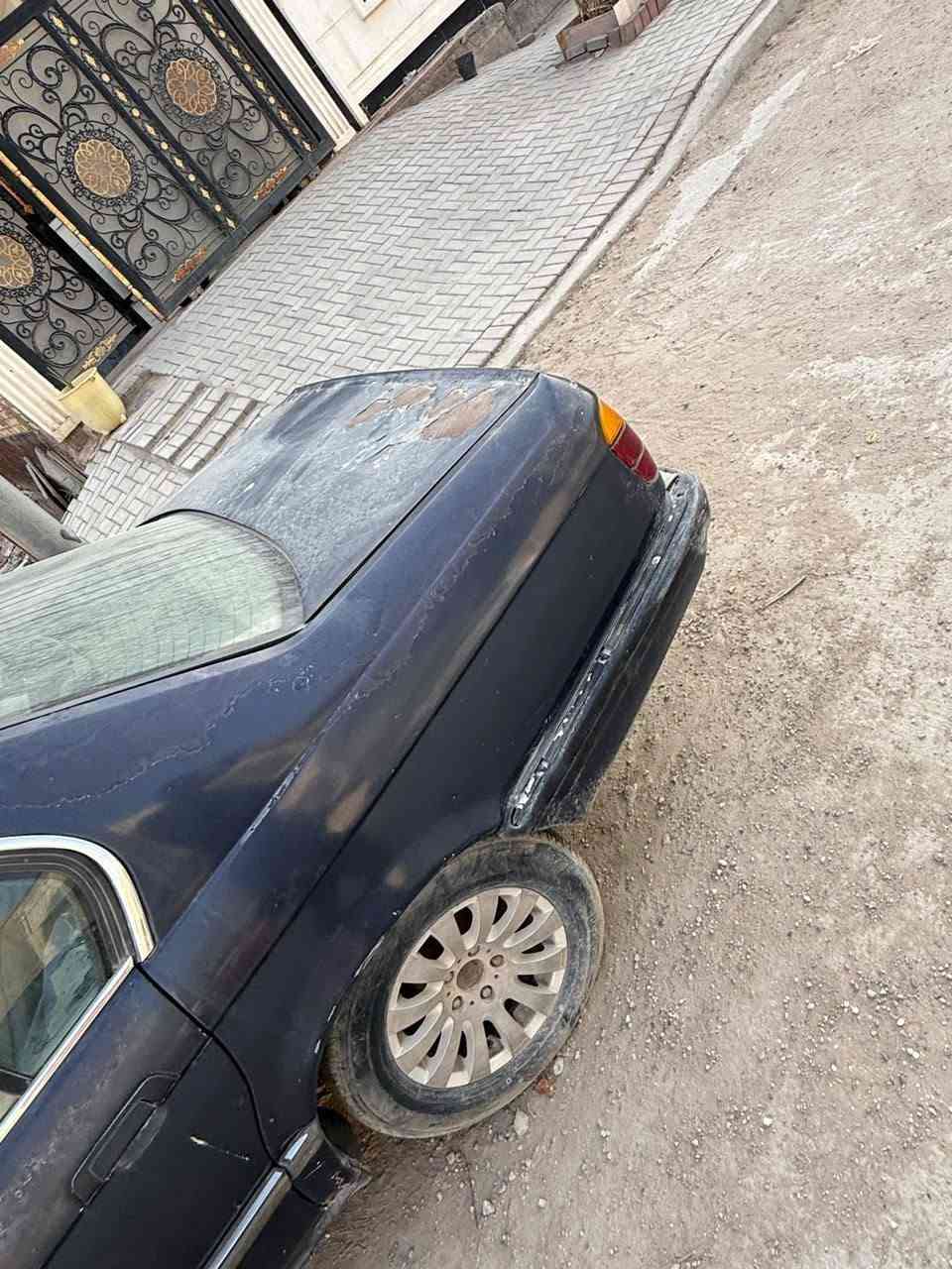 بي ام • ١٩٩٣ • حجم ٧٣٠