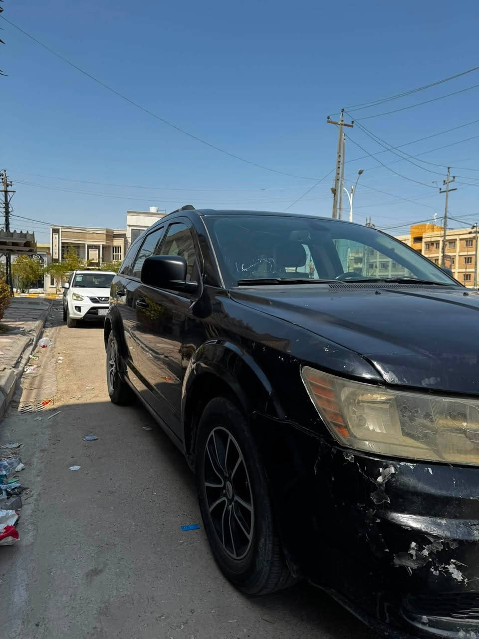 السلام عليكم دوج جورني 2018 هاذا حادثها بل صوره بدون دواخل توني شديتلها كير ومكينه وصدر جديد السياره ماشيه77miالسياره تخبل ونضيفه بيها ملاحضات بسيطه السياره مكانها ناصريه وبسمي السياره ثاني يوم اداورلك  السعر (105)رقمي***********
