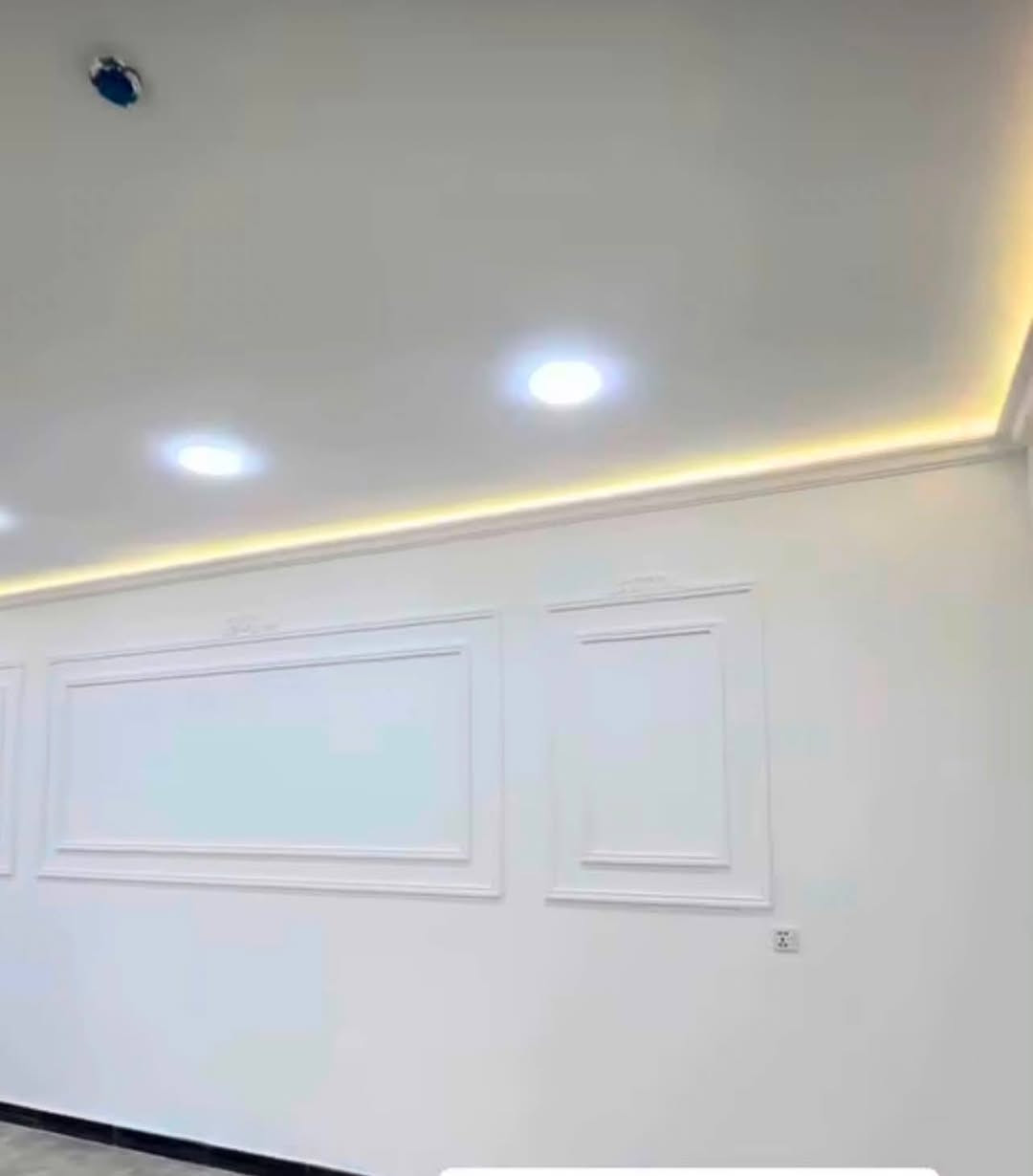 صبغ واجهات داخلي وخارجي 
سحبات درجه اولى انسب الاسعار 
سقوف ثانويه /النجف 
***********
