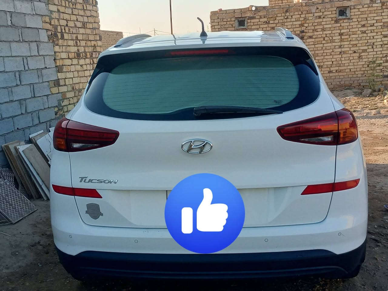 السلام عليكم
توكسان  هونداي  خليجي موديل 2019 
السياره مكفوله كفاله عامه ماعدا رصعه بسيطه بالباب 

*بصمه أبواب +بصمه تشغيل 
*كامره دواره 
*لايت زنون 
*ماشيه 82 الف كم  استخدام شخصي 
*تبريد قطعتين امامي وخلفي 

للإستفسار 
***********
