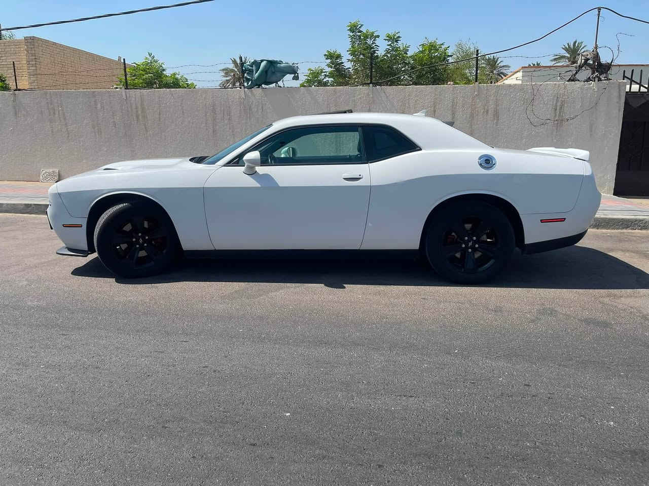 السلام عليكم
🚘: دودج جالنجر  (Dodge Challenger SXT)
🌟 الفئة: SXT PLUS (فول مواصفات للأخير 1/1)

المودييل 2018
سرقه 
بدون لغد ولا شاصي 
​بدون ايرباك 
صور الحادث مرفقه مع صور تقرير 
​💰 السعر: 178
📍 الموقع: بغداد/ الطوبجي 

***********
