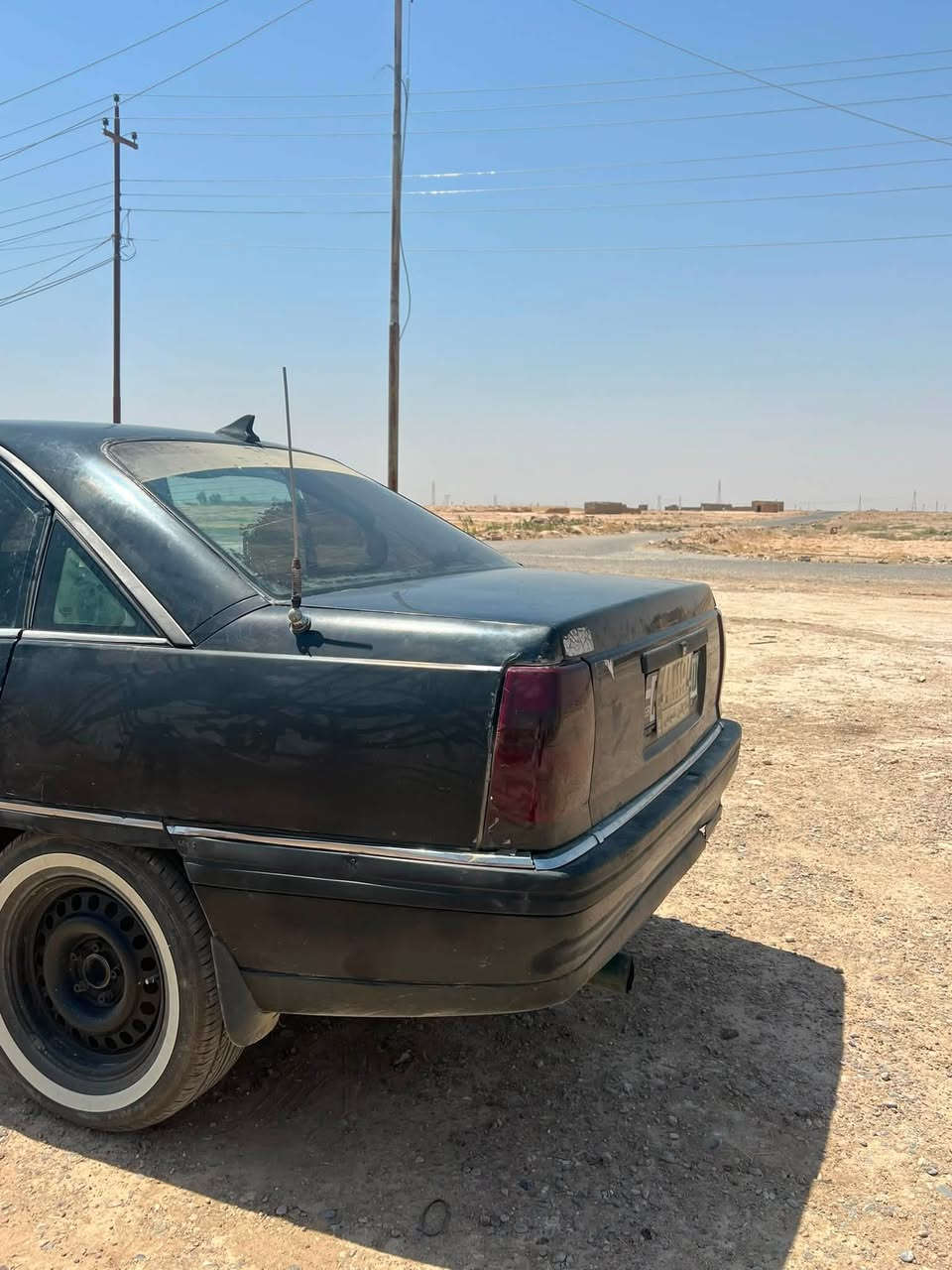 السلام عليكم 
للبيع أوبل اوميكا مديل٩١
صدر جديد
محرك شرط
تواير أربعه جدد

سياره مثل ماواضح بالصوره
السعر اتصل وتدلل
***********
